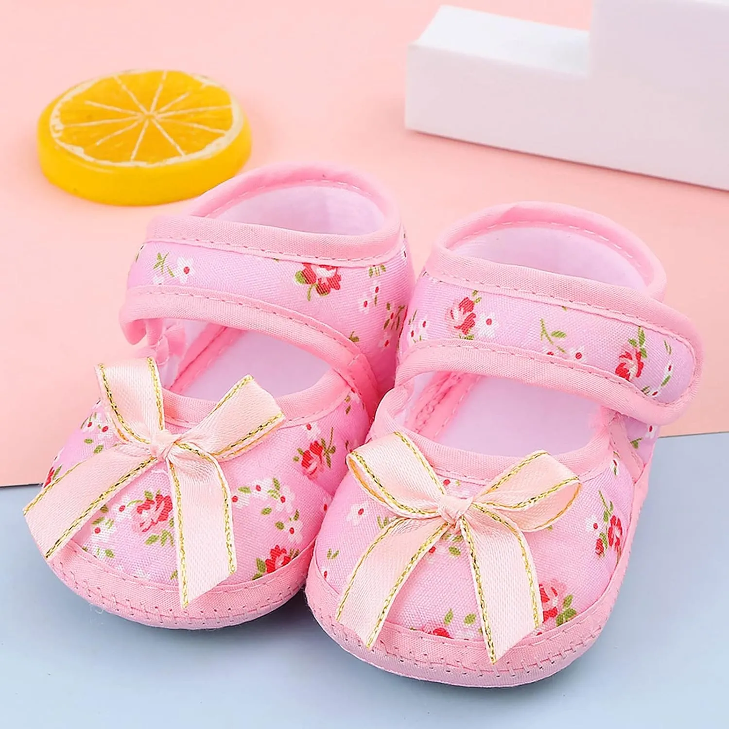 Baby Walk Shoes Cute Printin Shoes Non-Slip Canvas Sneakers with Bow My First Pair of Walking Shoes