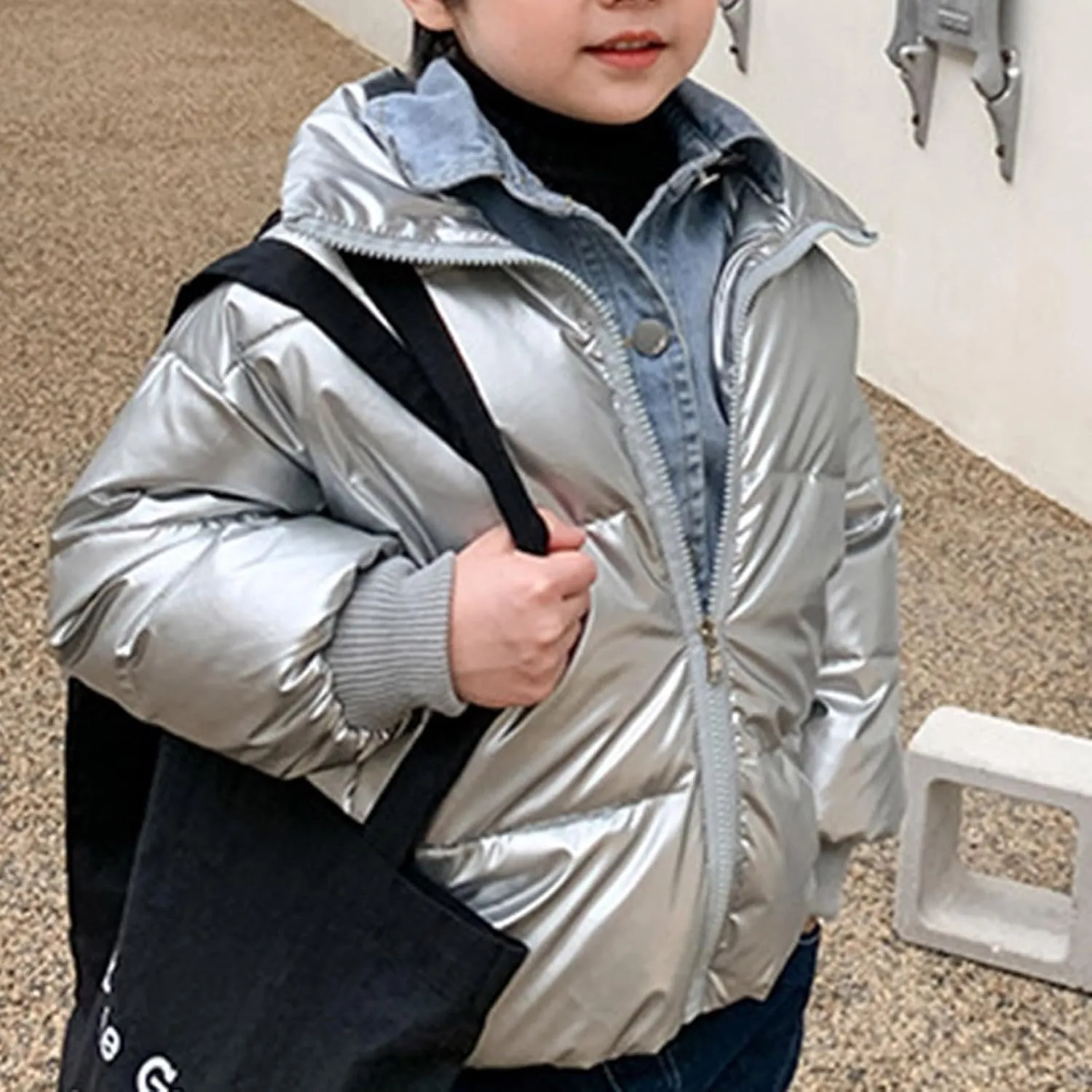 Boys Girls Metallic Puffer Jacket Kids Winter Coat Light Quilted Bubble Jacket Waterproof Insulated Shiny Down Coat