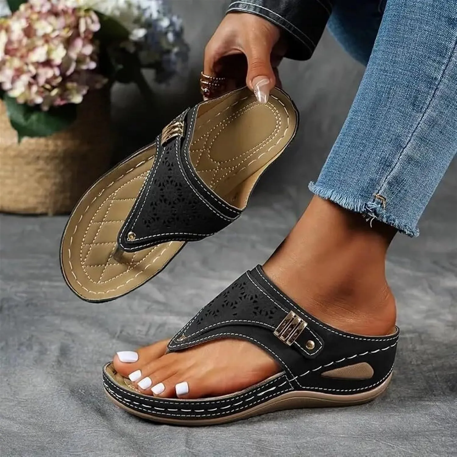 Canbebig Womens Flip Flops Non Slip Lightweight Orthopedic Sandals Breathable Mesh Sports Sandals Wedge Slippers with Arch Support Beach Casual Walking Shoe