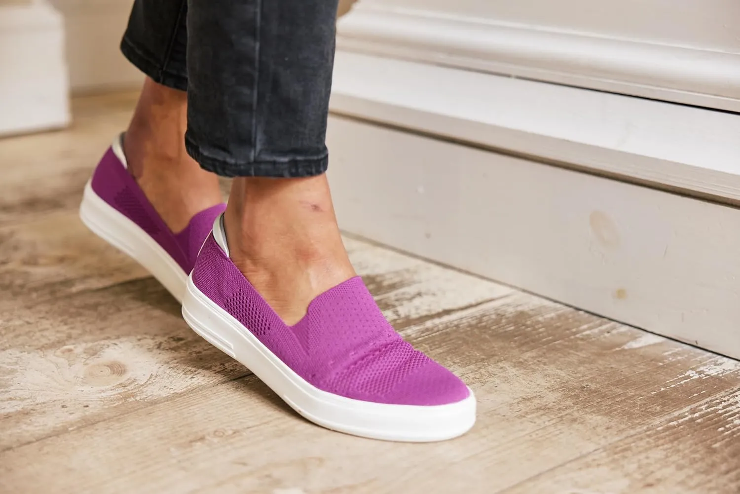 Dearfoams Women's Slip-On Lightweight Comfortable Sophie Loafers with Arch Support