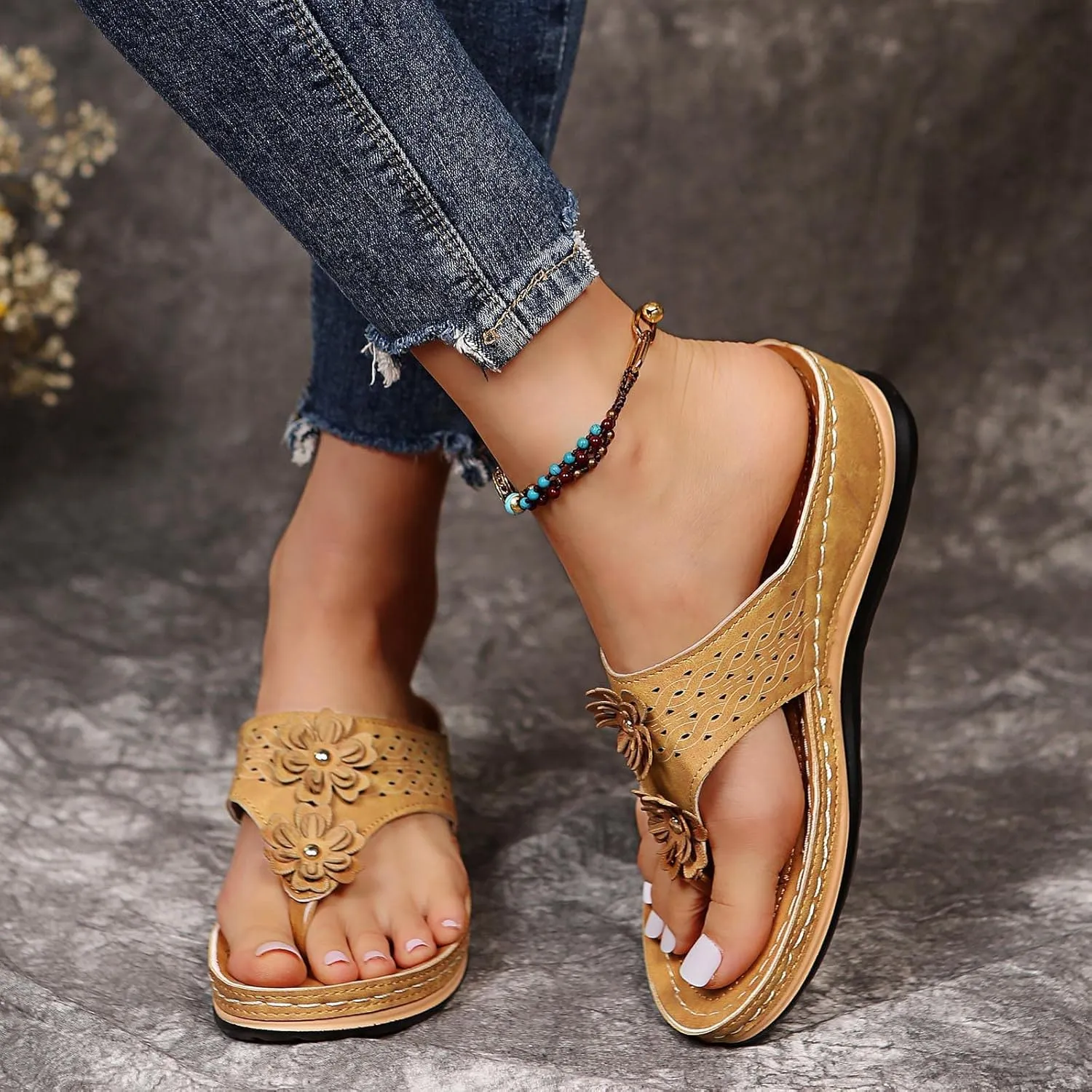 GUNIYIFS Womens Orthotic Sandals Summer Beach Sandals for Women Clip Toe Slippers Platform Flip Flops with Arch Support