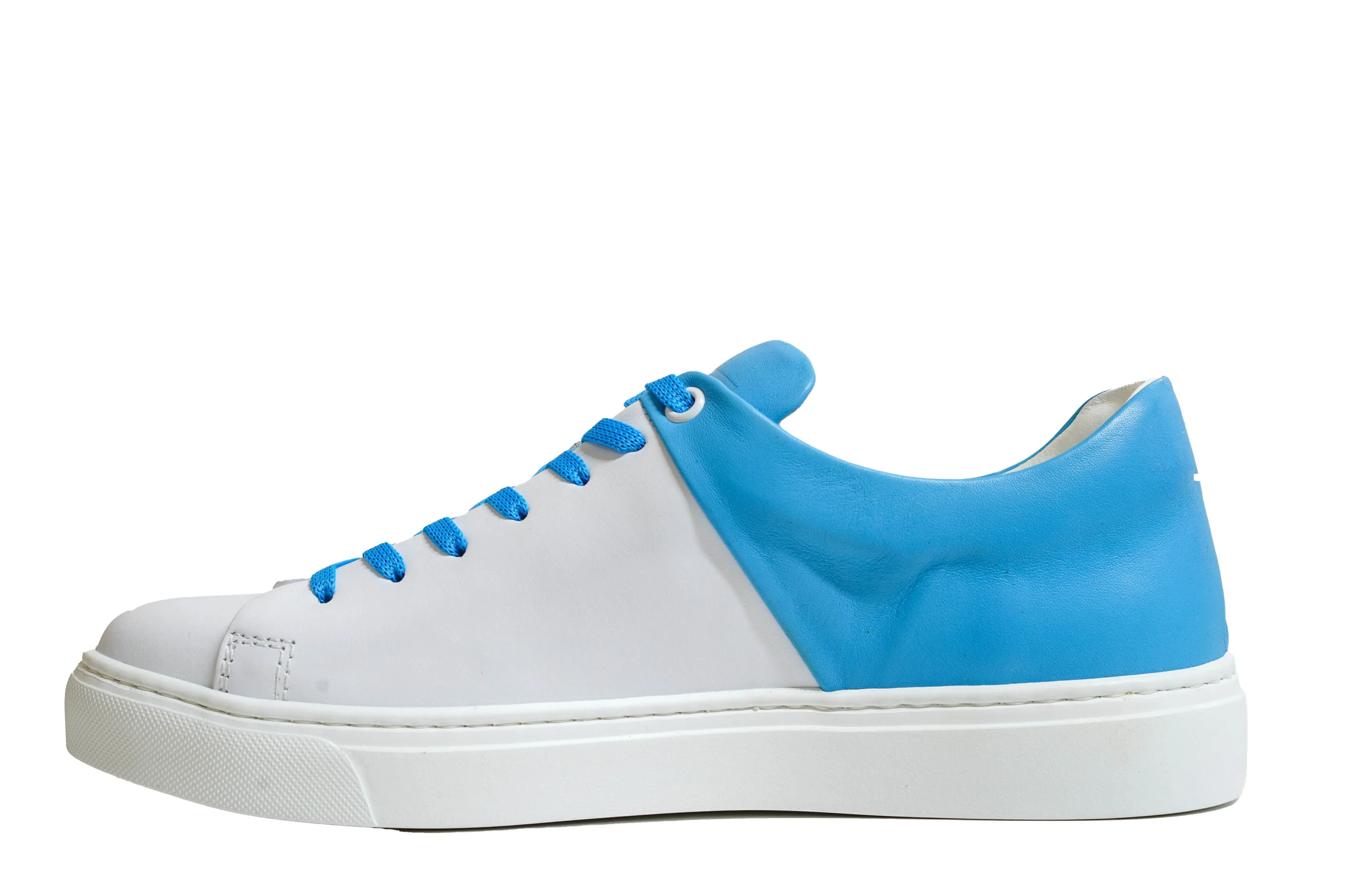 Il Centimetro Women's Cyan Sneakers Absolute