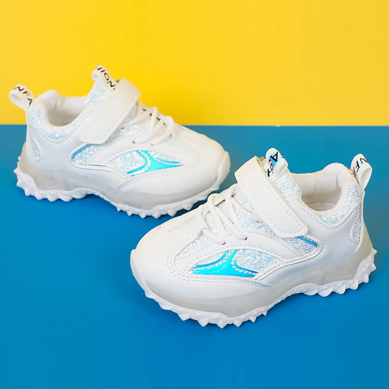 Kids Light Up Sneakers Unisex Boys Girls LED Cool Flashing Luminous Shoes Non Slip Lightweight Breathable Soft Sole