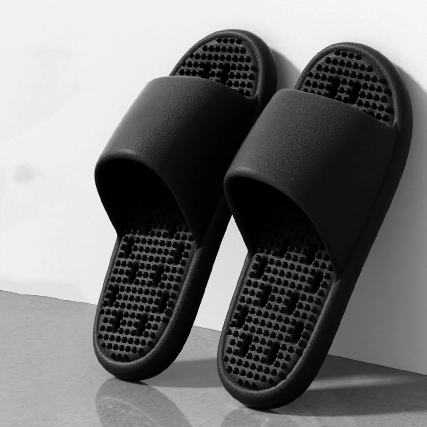 Men's and Women's Soft Bottom Quick Drying Foot Massage Indoor Stand for Bathtub Casual Heels Women