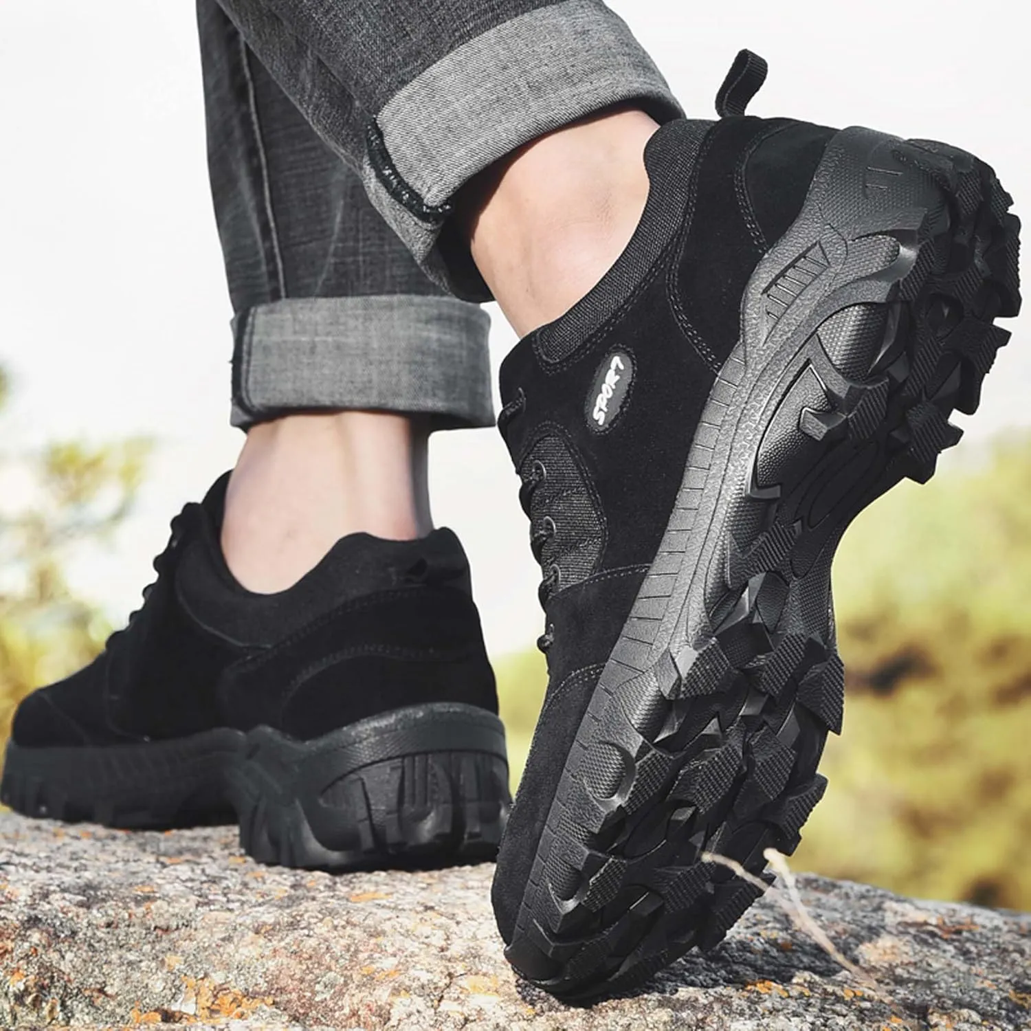 Men's Waterproof Hiking Shoes Leather Lightweight Non-Slip Climbing Shoes Comfortable Casual Sneakers Outdoor Casual Hiking Cross-Country Traveling Shoes