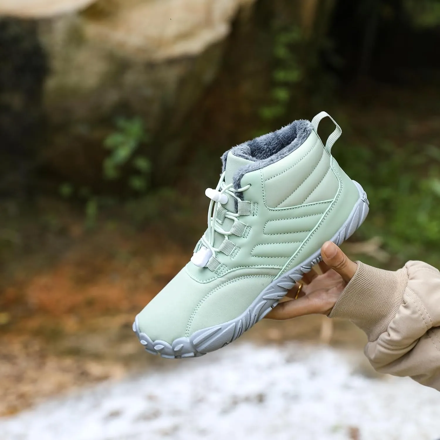 Mmoneyake Snow Shoes for Women Waterproof Warm Fur Lined Snow Sneakers Winter Ankle Booties Comfortable Outdoor Anti Slip Shoes Casual Fashion Short Boots Unisex