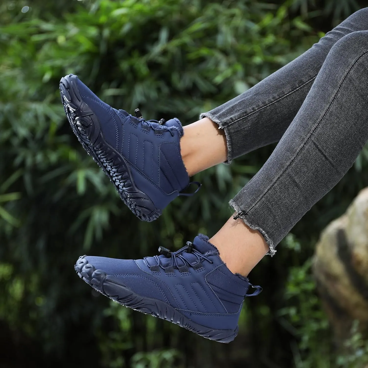 Mmoneyake Snow Shoes for Women Waterproof Warm Fur Lined Snow Sneakers Winter Ankle Booties Comfortable Outdoor Anti Slip Shoes Casual Fashion Short Boots Unisex
