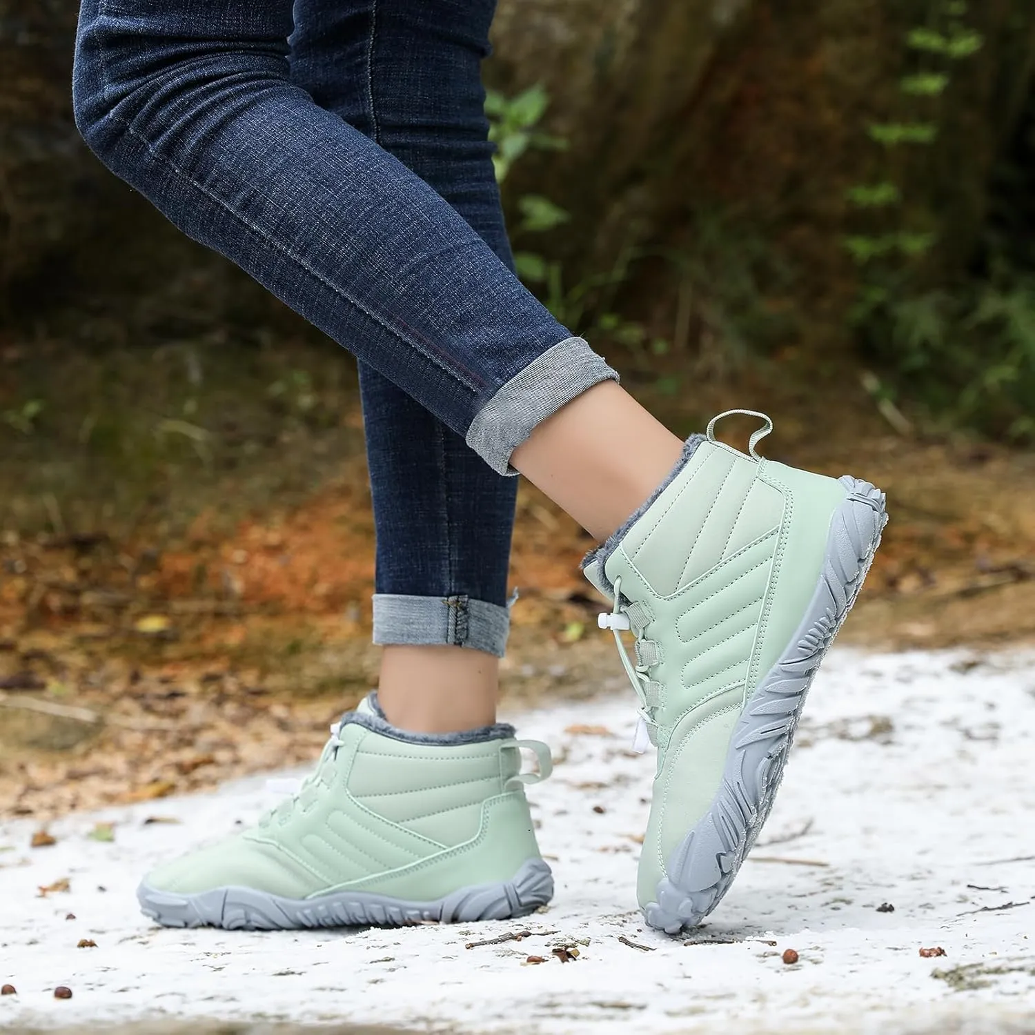 Mmoneyake Snow Shoes for Women Waterproof Warm Fur Lined Snow Sneakers Winter Ankle Booties Comfortable Outdoor Anti Slip Shoes Casual Fashion Short Boots Unisex