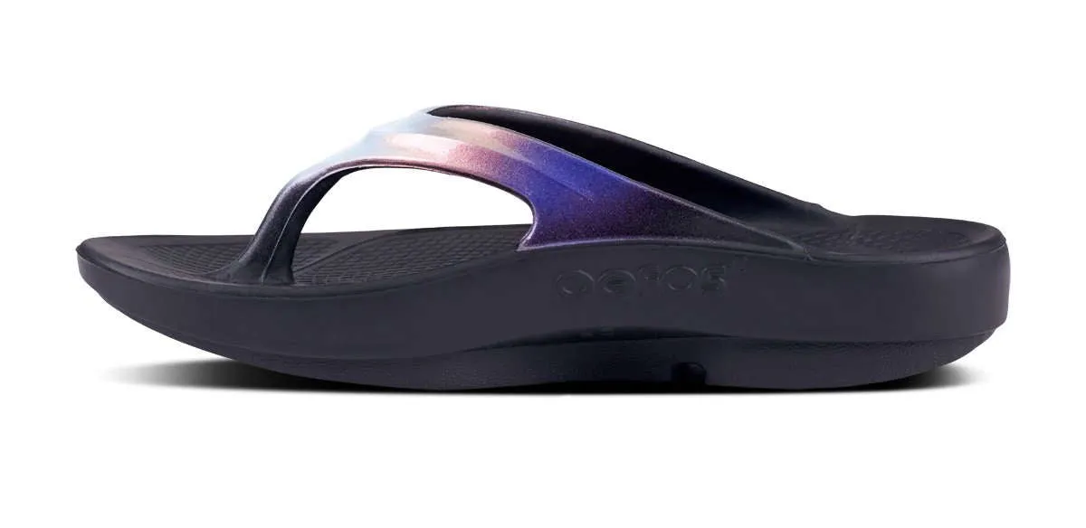OOFOS Womens Oolala Luxe Sandal Black Calypso