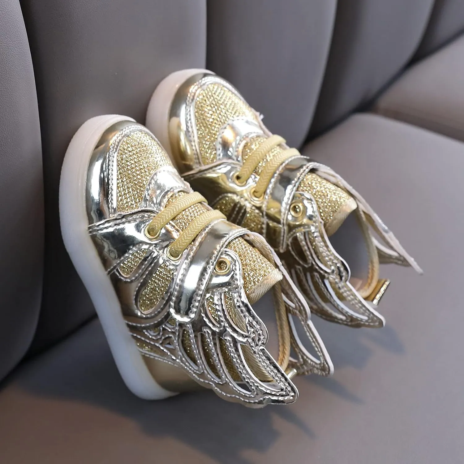 Toddler Girl Shoes, Kids Boys Girls Fashion LED Lights UP Sneaker Soft Sole Non Slip Sports Shoes Toddler Shoes